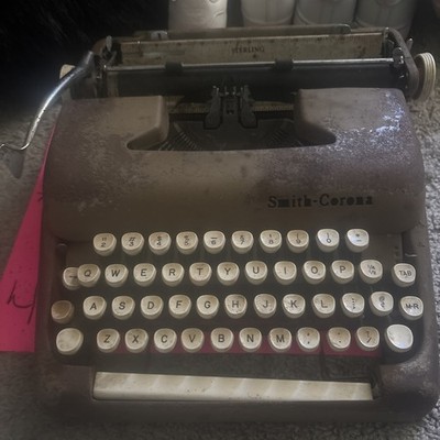 Vintage 1950s Smith-Corona Sterling Manual Typewriter Untested no case