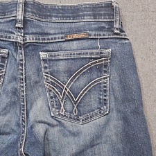 Women's Wrangler  Ultimate Riding Jean Q-Baby Mid-Rise Bootcut Size 5/6 X 32