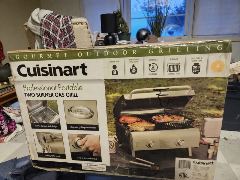 Cuisinart Two Burner Gas Grill Stainless Steel Professional Portable New In Box