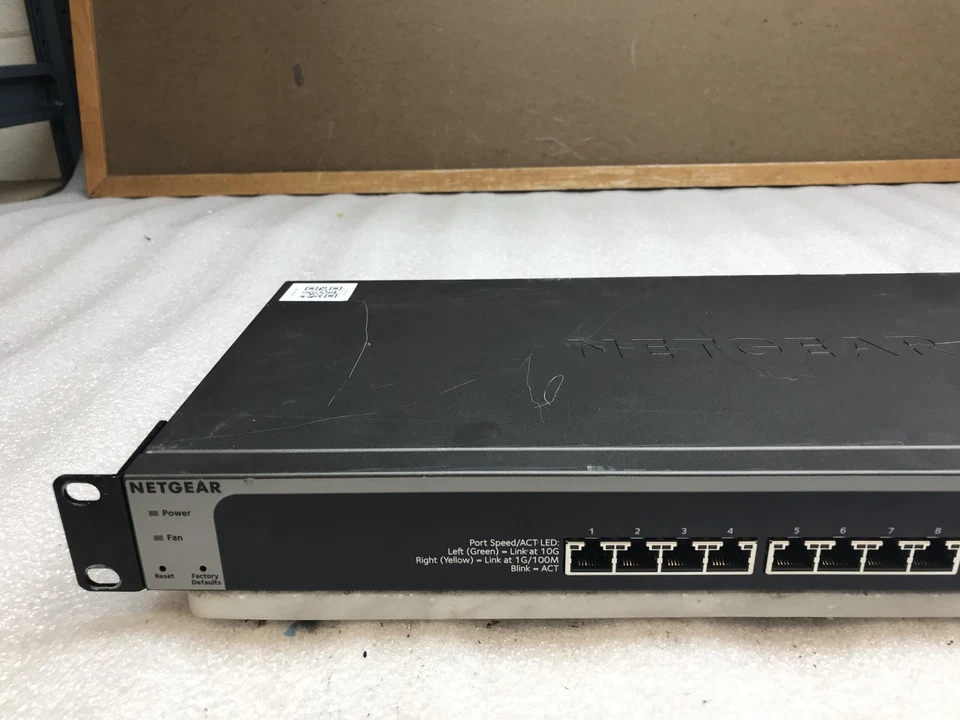 Netgear ProSafe XS716T 16-Port 10-Gigabit Smart Managed Switch w/ Rack Ears - Image 3 of 4