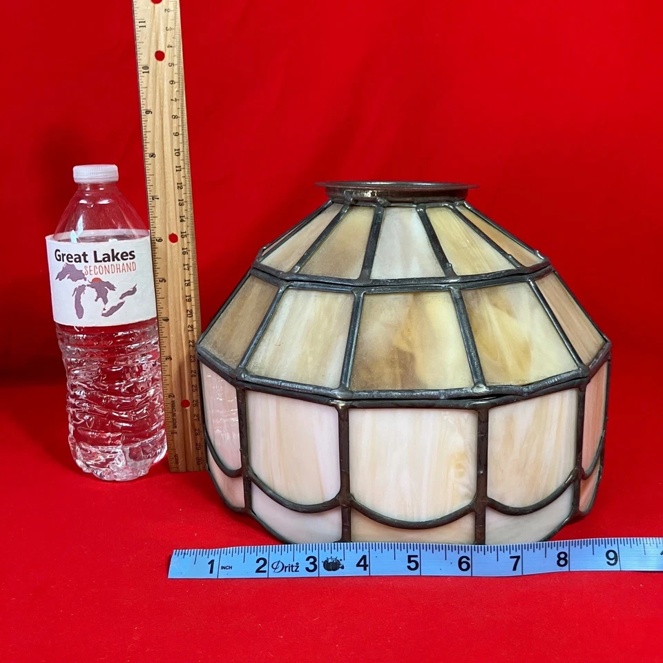 Pantalla de lámpara vintage de mediados de siglo / vidrio de escoria de plomo / 12 lados / 10" X 7,5" Foto 2 de 4