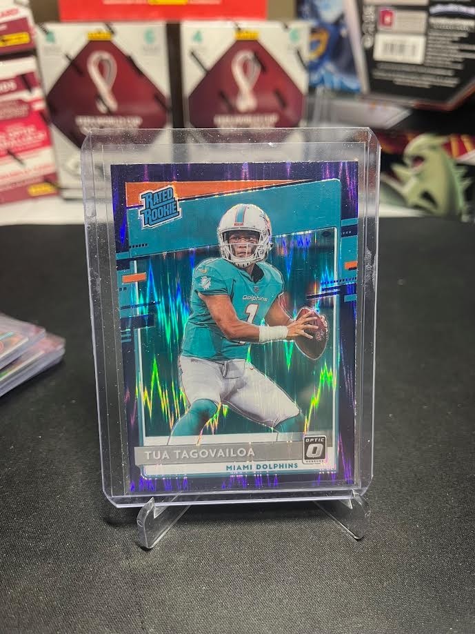 2020 Panini Optic Football Tua Tagovailoa Rated Rookie Purple Shock #152