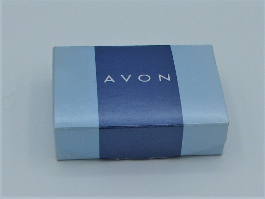 Vintage Avon Kenneth Jay Lane Lustrous Bow Earrin… - image 3