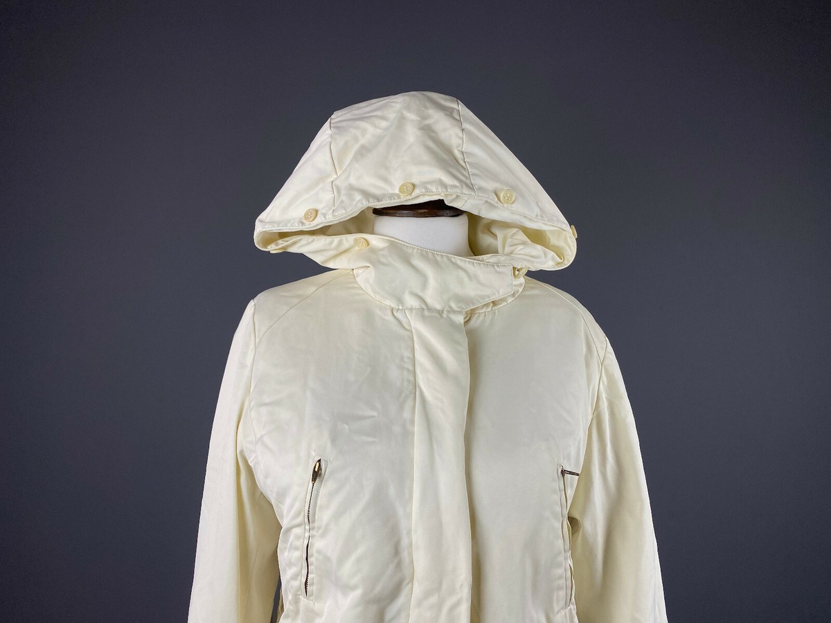 Ladies Weekend Max Mara White Full Zip Multipocket Nylon
