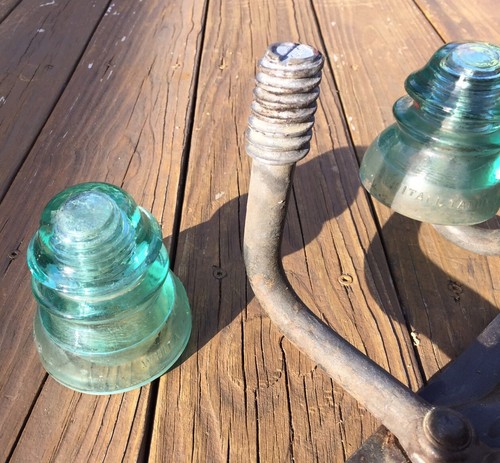 Topper palo telefonico vintage in ghisa con 4 isolatori in vetro, ECC CONDIZIONI! - Foto 11 di 12