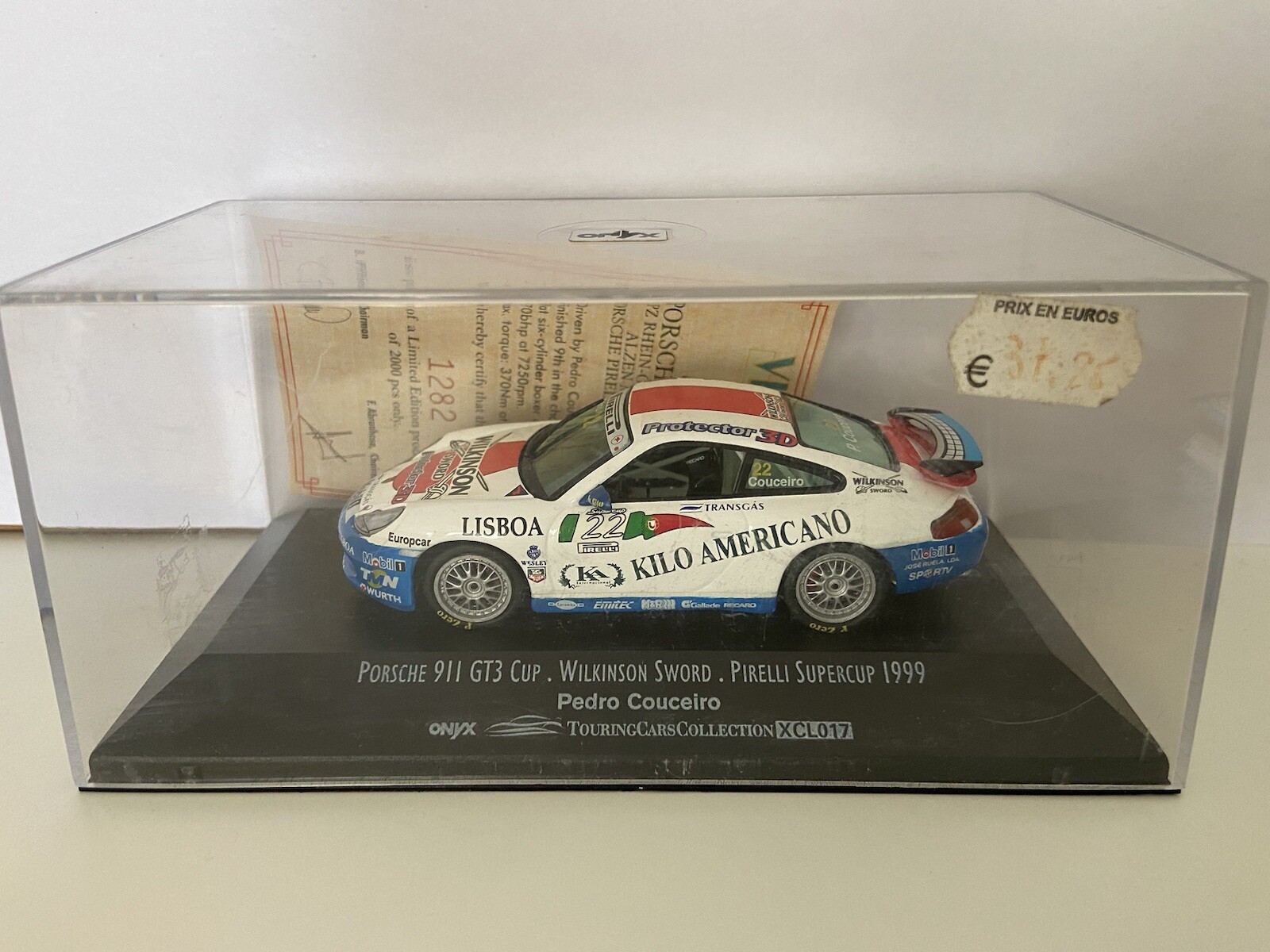 Foto 1 di 8