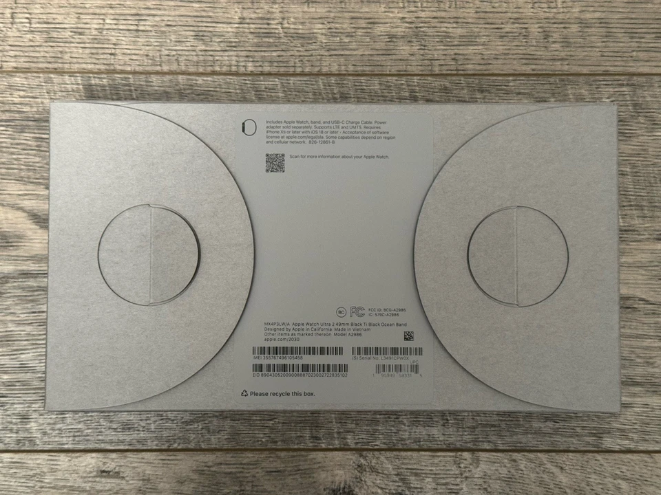 Apple Watch Ultra 2 49mm Black Titanium w/ Black Ocean Band MX4P3LW/A - Image 2 of 4