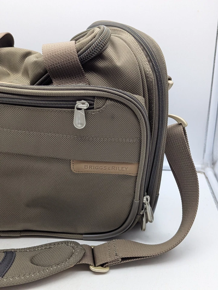 Briggs & Riley Baseline Expandable Underseat Duffle Bag Carry-On Green 221-7 - Image 4 of 4