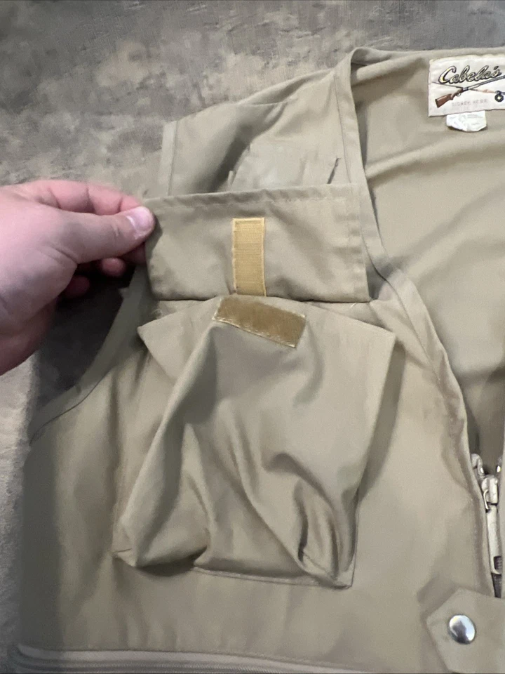 Vintage Hunting Vest Cabela's Size M Tan Ranger Utility Cargo *SEE FLAWS* - Image 4 of 4
