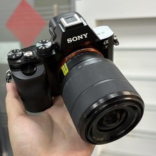Sony Alpha A7 24.3MP Mirrorless Full Frame Digital Camera w/28-70mm lens Black