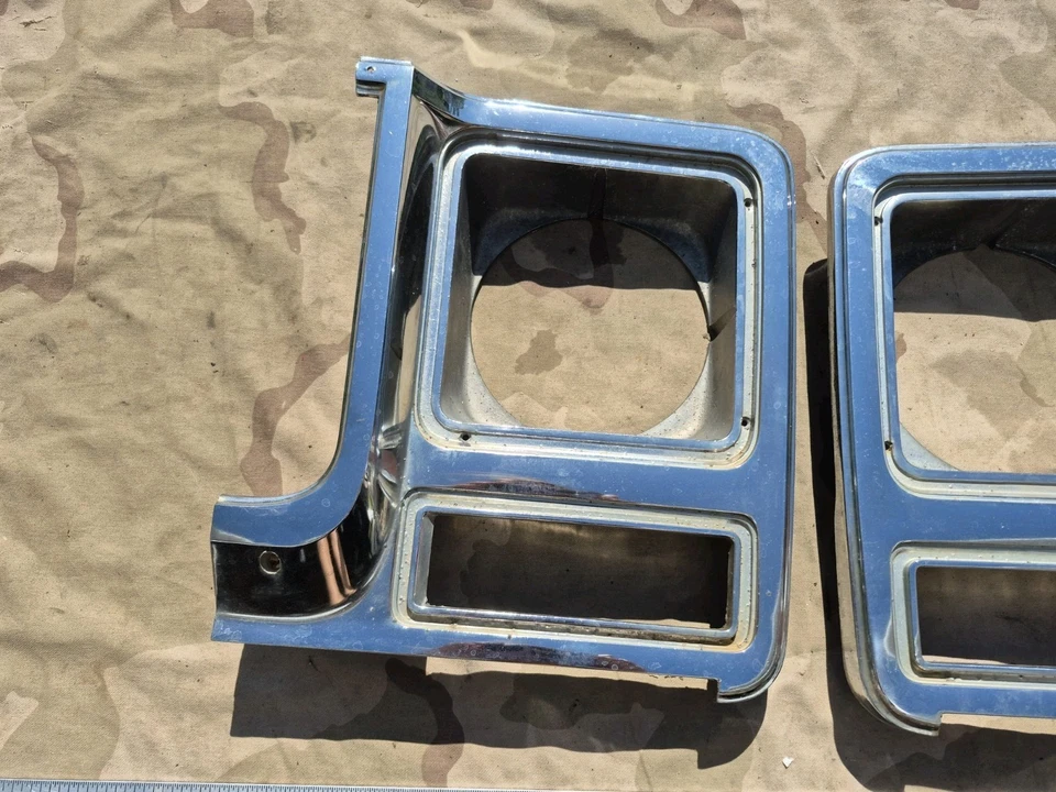 79 1980 bisel faro chevrolet blazer jimmy (tamaño completo) GM 14001391 14001392 Foto 2 de 4