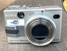 Sony Cyber-Shot Digital Camera DSC-V1 5MP Untested No Battery