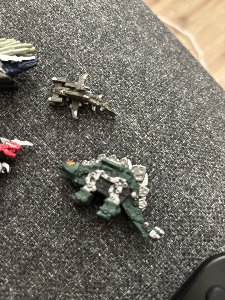 Zoids Battle Champions 1" Mini Figuras Hasbro 2001 Lote de 4 Variedad Juguete De Colección Foto 3 de 3