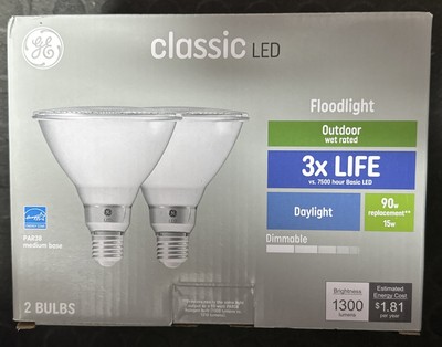GE LED Daylight Flood Light Bulb PAR38 90-Watt EQ Dimmable Outdoor/Indoor 2-Pack