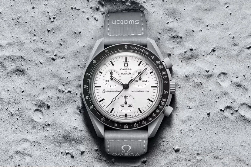 OMEGA Moonswatch 1965 60th Anniversary Watch - Image 2 of 4