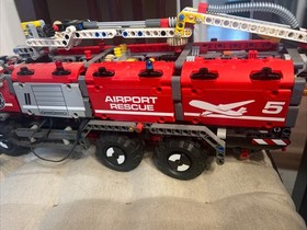 Lego Technic 42068 Airport Rescue 100% Finished