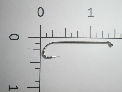 100 MUSTAD #6 FLY TYING STREAMER HOOKS SMALL BALL-EYE NICKELPLATED SPECIAL 31868