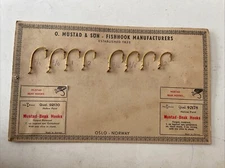 O. Mustad & Son Fishhook Salesman Sample Card Fishing Hooks Vintage Gold Plated
