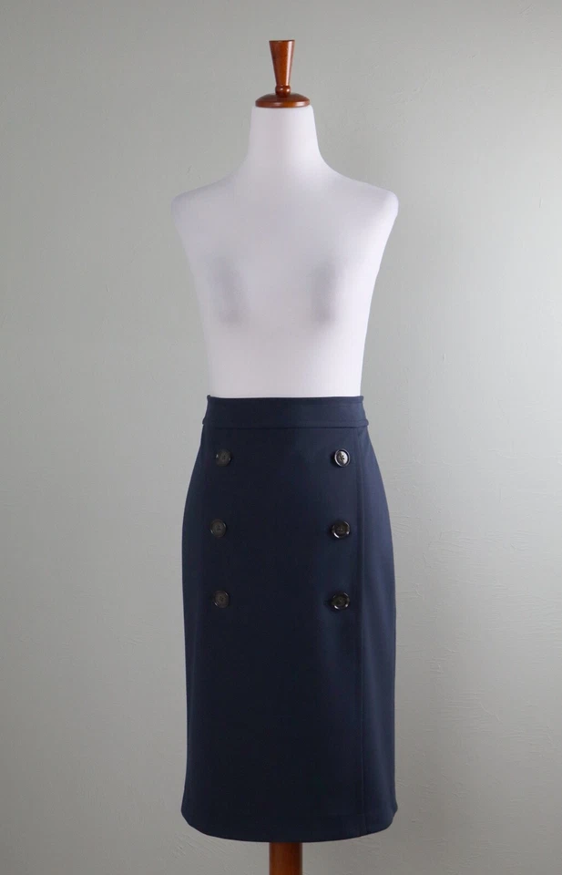 Falda lápiz BANANA REPUBLIC NUEVA CON ETIQUETAS $88 azul liso doble botonadura talla 4 Foto 2 de 4