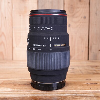Sigma AF 70-300mm f/4-5.6 DG Zoomobjektiv - Sony A Mount - Pilz