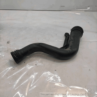 Luft/Luft-Tauscher Zwischenrohr Links AUDI A3 (8P) 2.0 16V TDI(103Kw) Quattro