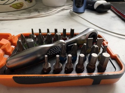 Beta Tools 860/C27 25-teiliges Schraubendreher-Set mit Umschaltknarre