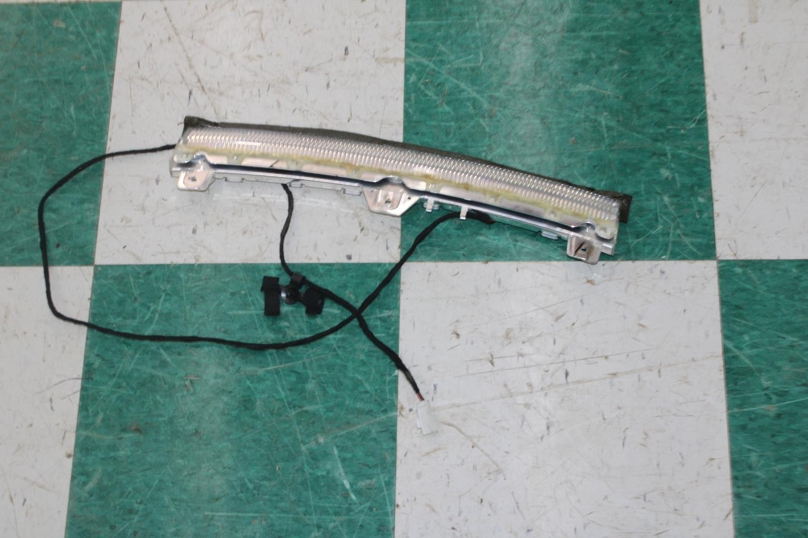 14-19 MASERATI GHIBLI Rear End Center MIddle 3rd Brake Light Unit Factory OEM OE