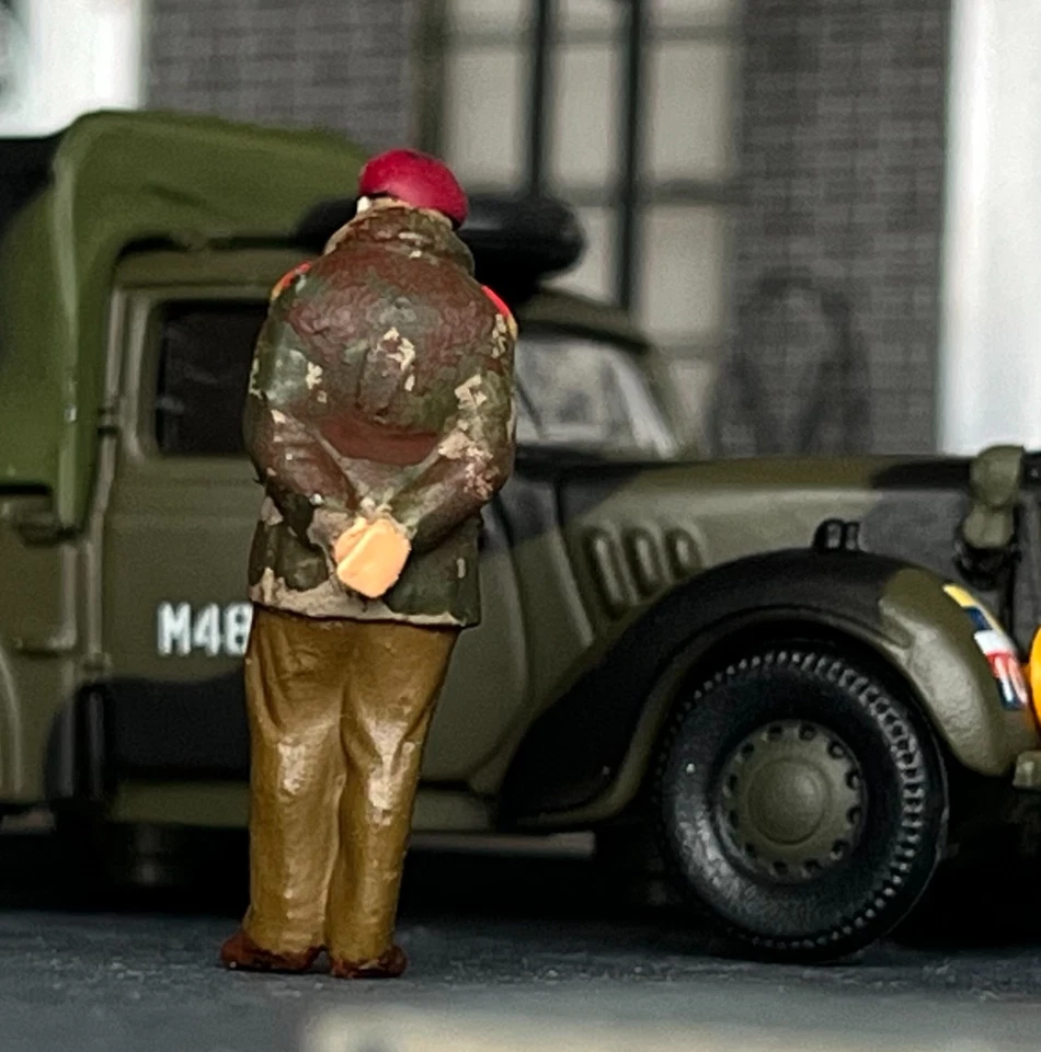 OO GAUGE FIELD MARSHAL MONTGOMERY HAND PAINTED FIGURE WORLD WAR II "MONTY" - Image 4 of 4