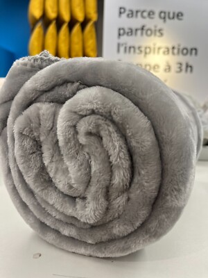 Brand New IKEA SLANGRAMAL Throw Light Gray 150x200 cm (59x79