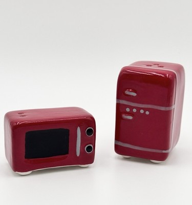 Cracker Barrel Mini Microwave And Refrigerator Salt & Pepper Shakers NEW