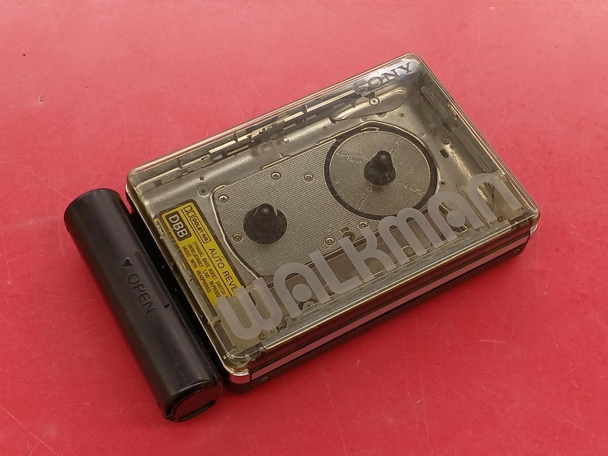 Sony Walkman WM-504 Cassette Player Recorder Vintage Compact See