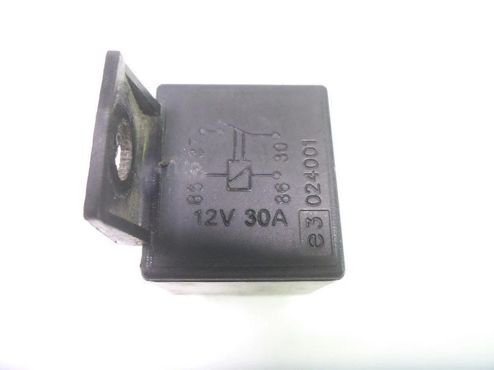 Relé Honda ST1300 05 12V 30A Foto 2 de 4
