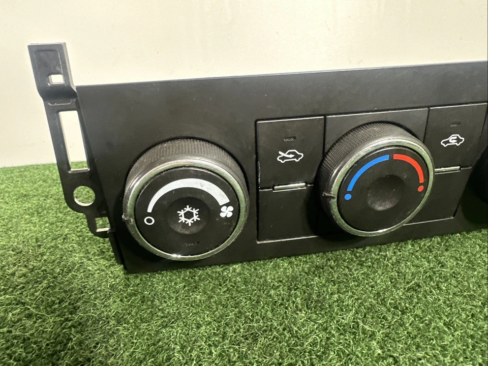 Chevrolet Silverado 1500 2010-2011 interruptor de control de temperatura de calefacción de aire acondicionado Foto 3 de 4