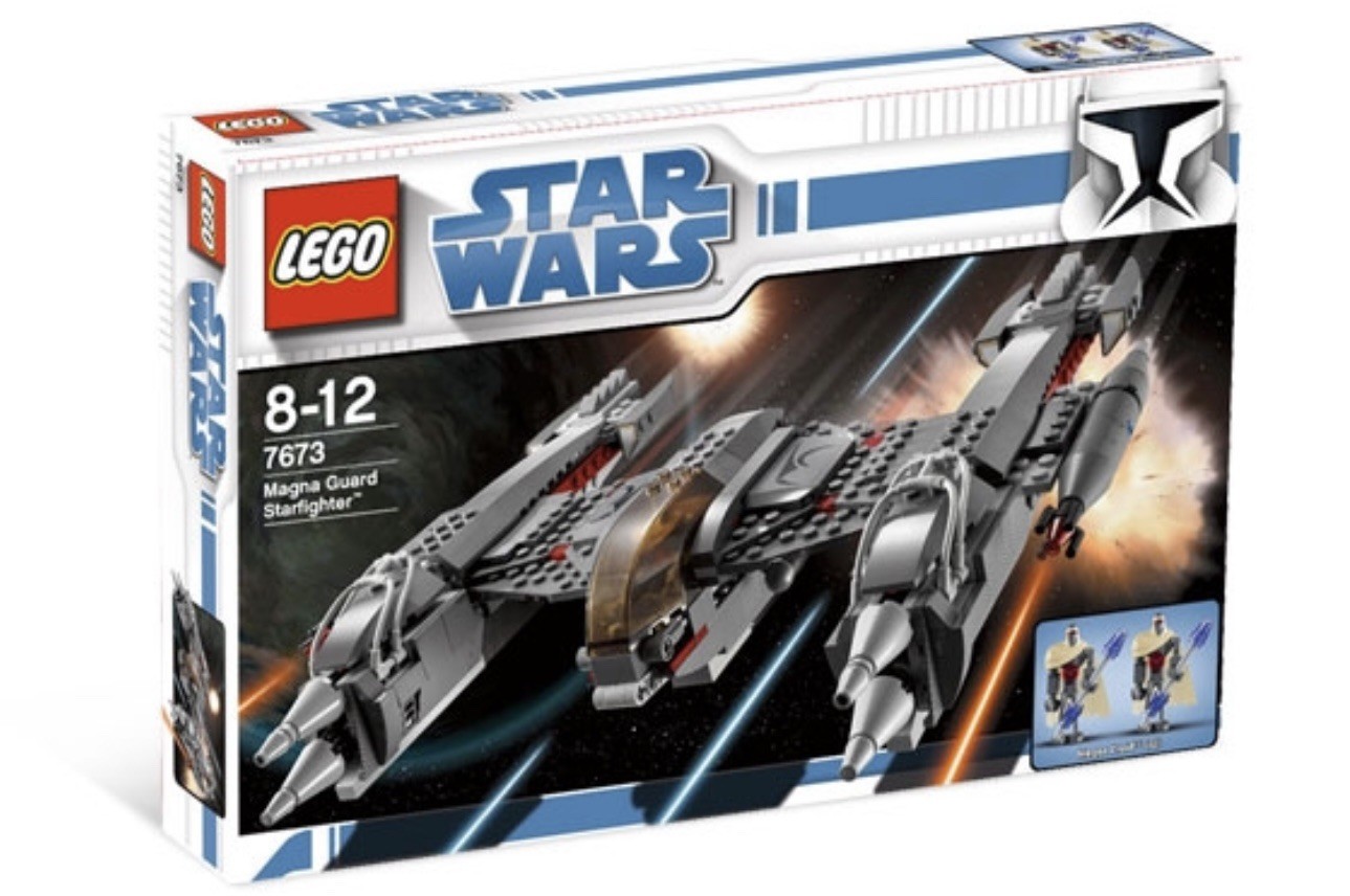 Vintage LEGO Star Wars #7673 Magna Guard Starfighter (2008)