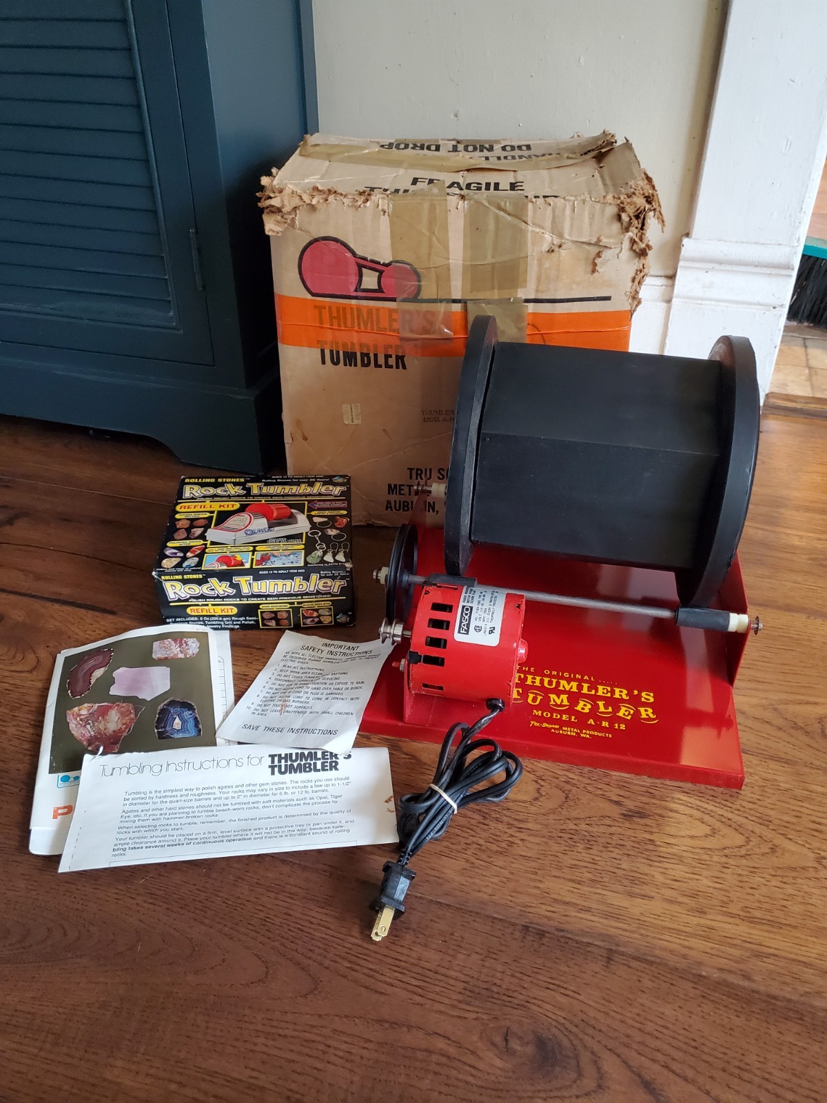 Thumlers Tumbler A-R 12 12 lb Capacity Rock Thumbler / Polisher THU130