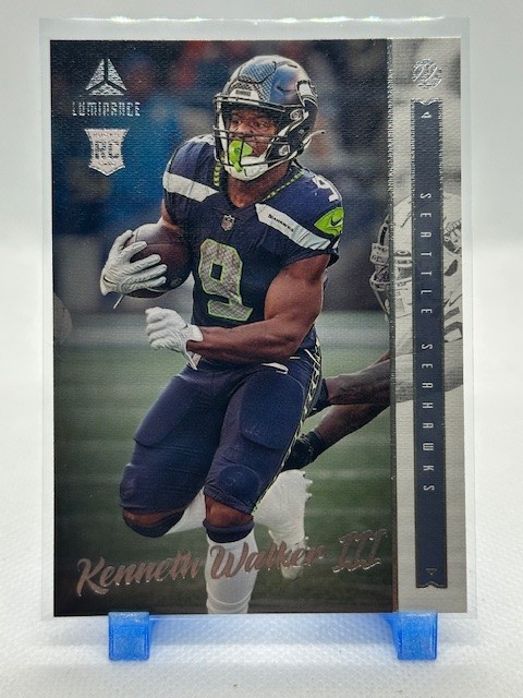 Kenneth Walker III Panini Chronicles Luminance Update Rookies #206 Base