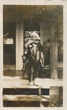 Snapshot Vintage Photo Cute Little Girl Costume Cloak Cape ID'd? Columbia MO