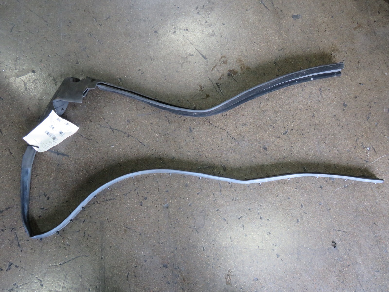 Ferrari 458 Italia, LH, Left, Door Inner Gasket Seal Rubber, Used, P/N 81304700