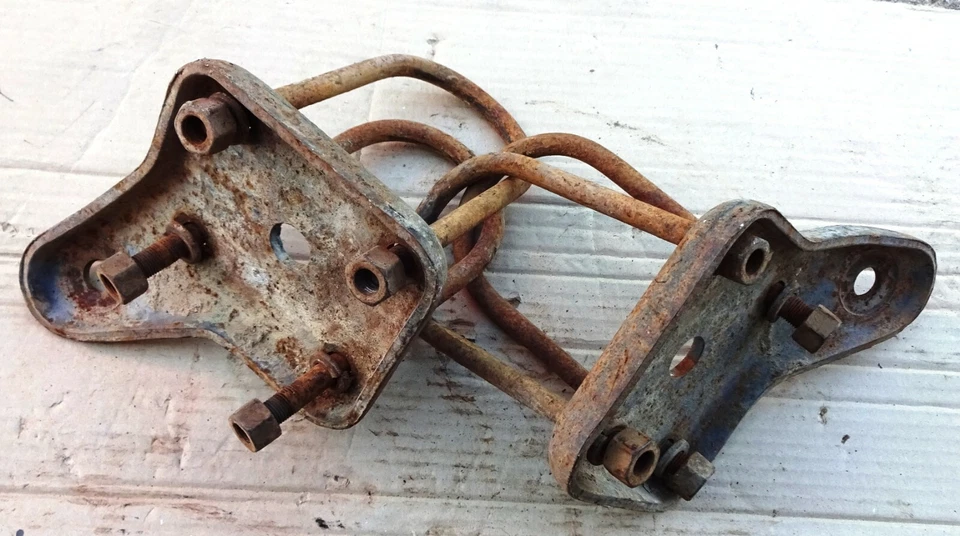 NISSAN DATSUN ПИКАП 620 UTE ПРУЖИННОЕ СИДЕНЬЕ И U-БОЛТЫ 2WD, Б/У - Изображение 3 из 4