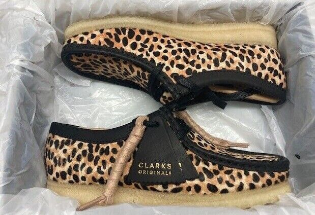 Clarks Wallabee, Women's Various Sizes, Leopard Print, 26160033- NEW IN BOX