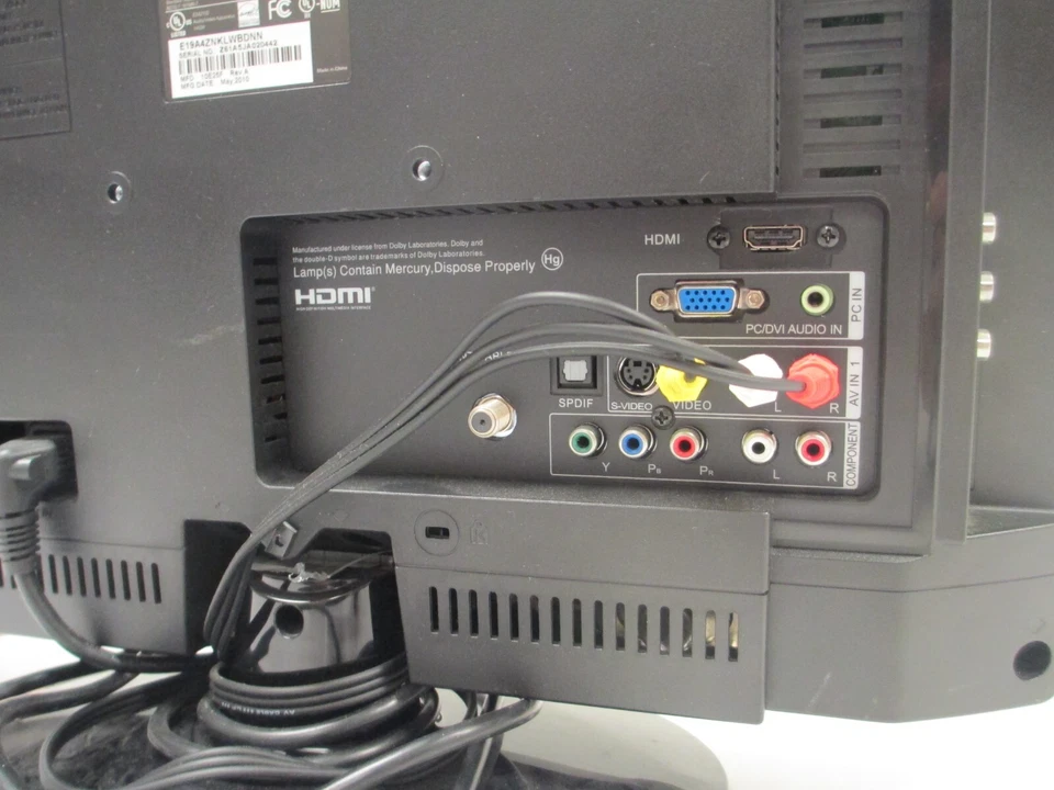 Dynex DX-19L150A11 19" 720P HD LCD TV W/ cords - Image 4 of 4