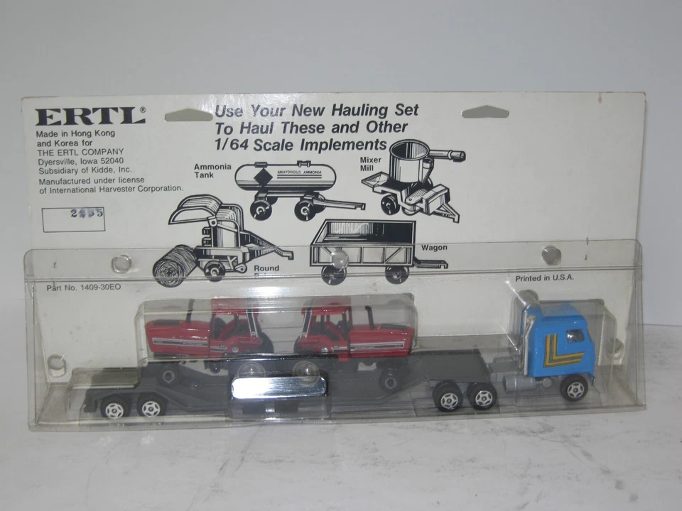 1/64 INTERNATIONAL 5088 EQUIPMENT HAULING SET NIB cabover/1985 vintage - Image 2 of 2