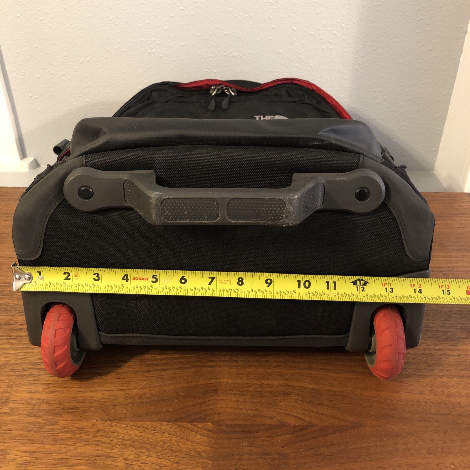 The North Face Overhead Carry On Travel Bag 19&rdquo; Roller Laptop Pocket Rare EUC!