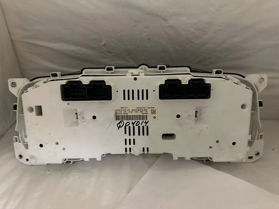 Speedometer Instrument Cluster 2012 Jeep Wrangler Panel Gauges 172,701 Miles - Image 2 of 3