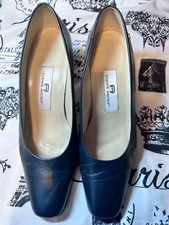 Vintage 90 s Etienne Aigner Navy Leather Pump Heels Logo Slip On Size 8 M