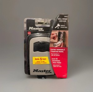 New!! Master Lock 5401D WALL MOUNT LOCK BOX