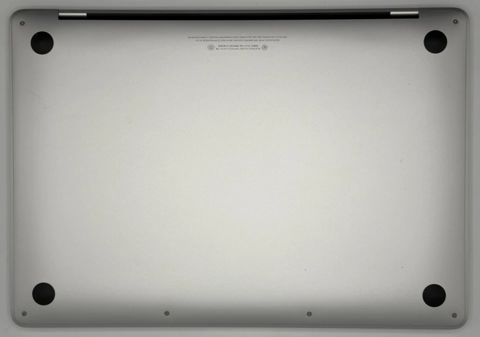 MacBook Pro 13” (Mi-2017) – i5 2,3 GHz – 8 Go – 256 Go - Silver - Photo 4/4