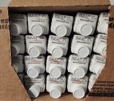 Lot of 20 Nestle Isosource 1.5 Tube Feeding Formula 8.45oz Expire 5/2026 FREE SH