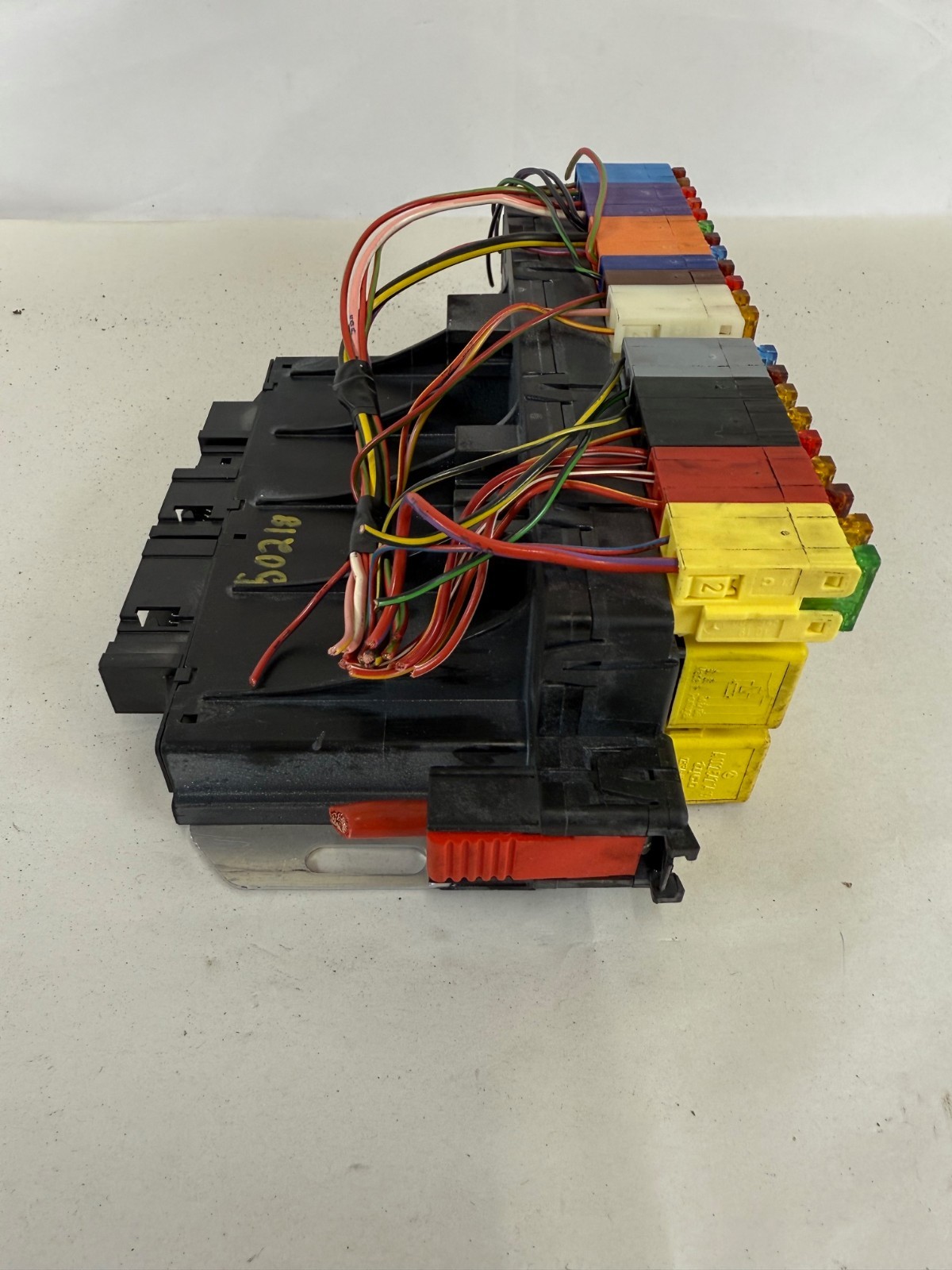 2003-2012 Mercedes R230 SL500 SL550 Front Left SAM Fuse Box 2305451932