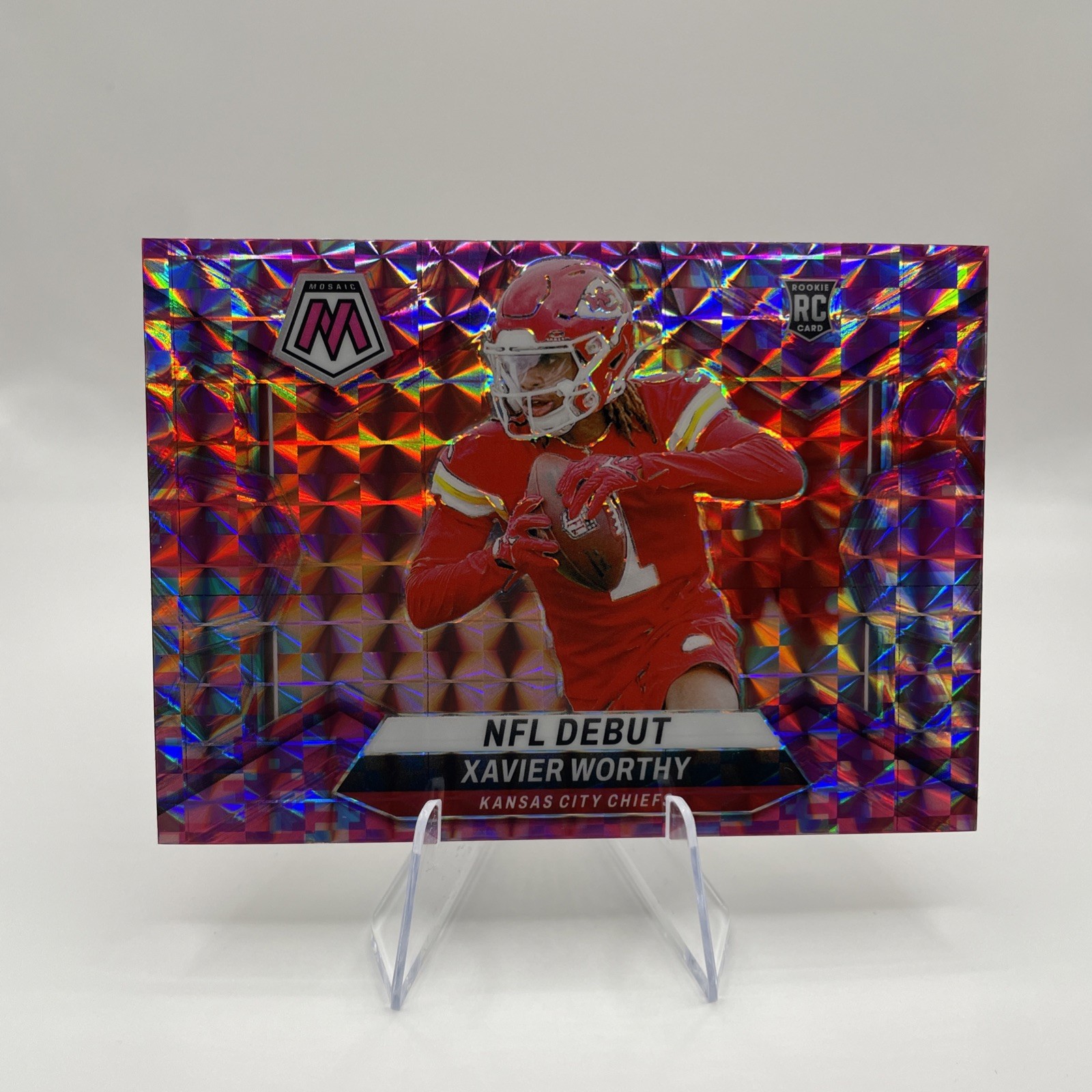 2024 Panini Mosaic - NFL Debut Xavier Worthy #285 Camo Pink Mosaic Prizm (RC)